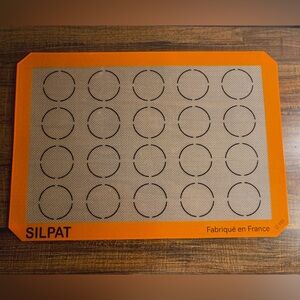 Orange Non-Stick Baking Mat